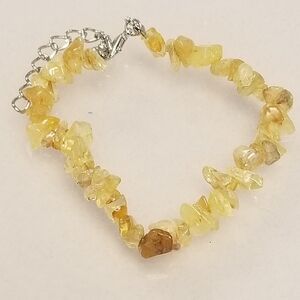 Handmade yellow glass chip stone bracklet